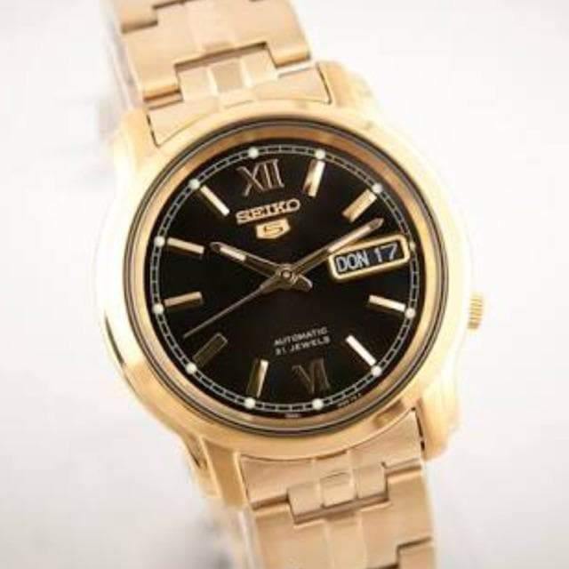 Seiko 5 Classic Men s Size Black Dial Gold Plated Stainless Steel Strap Watch SNKK86K1