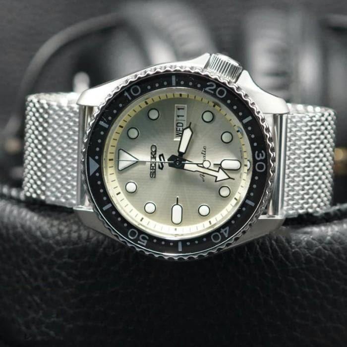 Seiko skx clearance mesh bracelet