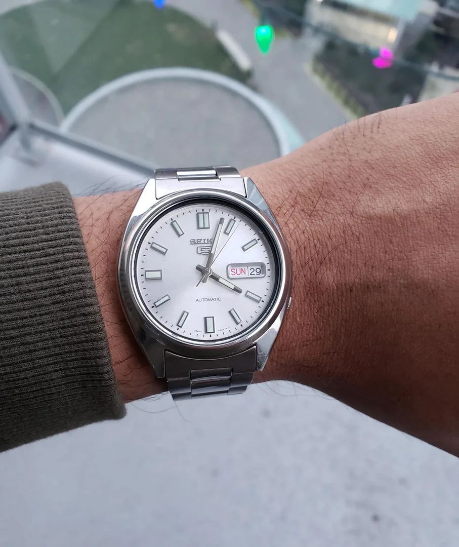 Seiko 5 Classics 100M SNXS Silver Automatic Stainless Steel Watch SNXS73K1