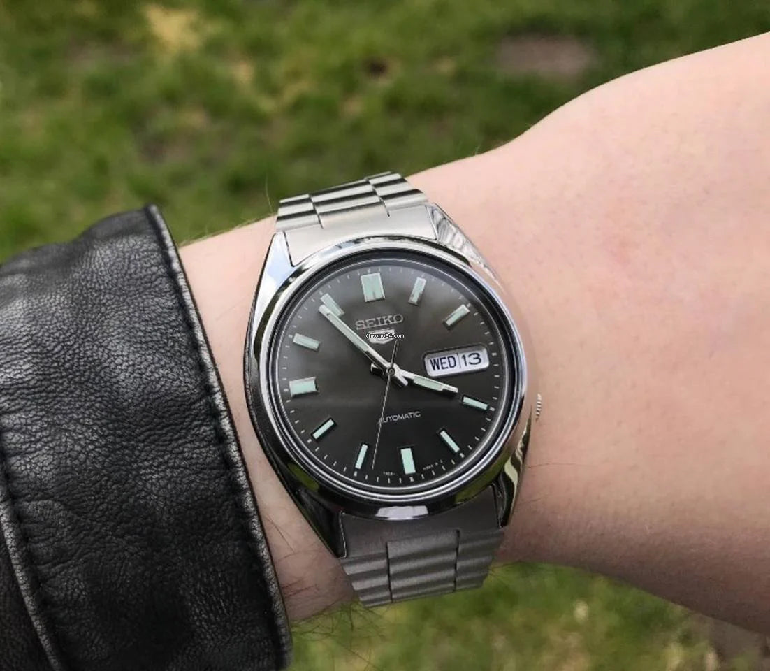 Seiko 5 Classics 100M SNXS Black Automatic Stainless Steel Watch SNXS79K1