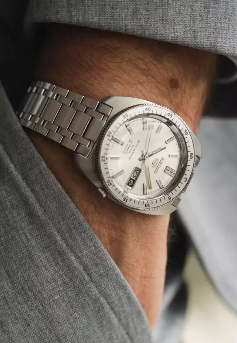 Seiko 5 100M Heritage Silver Limited Edition Automatic Watch SRPL91K1