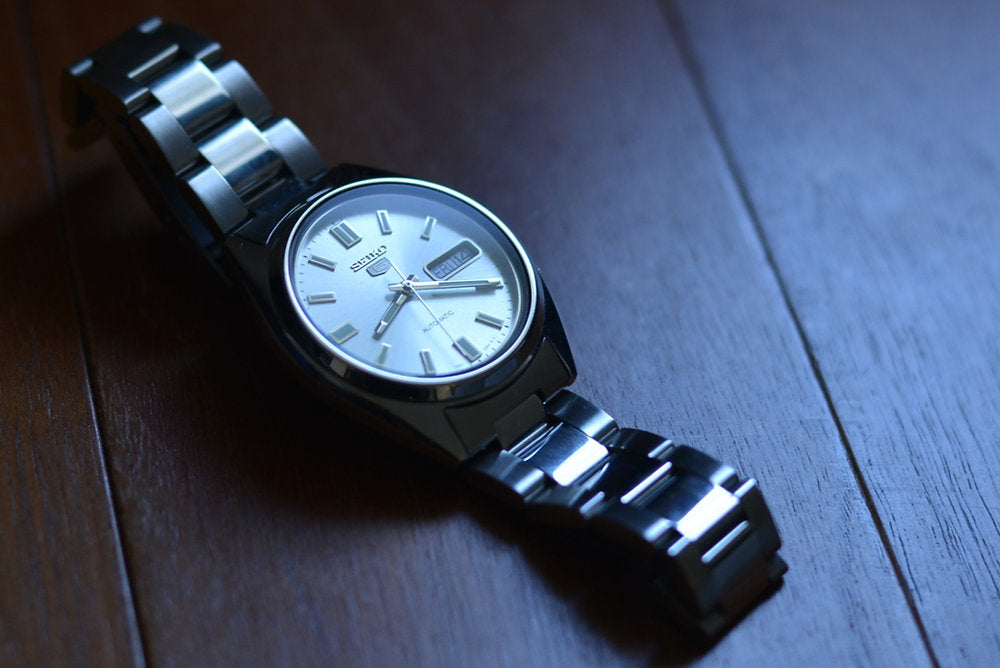 Seiko 5 Classics 100M SNXS Silver Automatic Stainless Steel Watch SNXS73K1