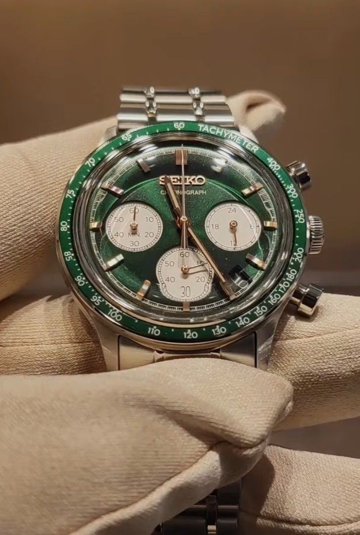 Seiko Chronograph Classic Men's Stainless Steel  Watch SSB481P1 Green