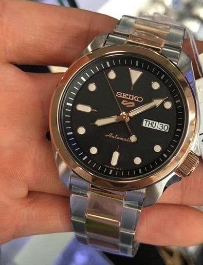 snap Let at forstå Manager Seiko 5 Sports 100M Automatic Men's Watch Black Dial 2 Tone Rose Gold  Plated SRPE58K1 – Prestige