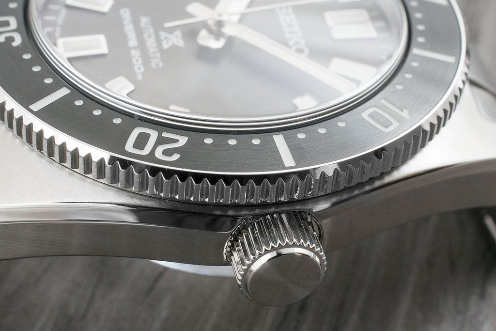 Seiko Japan Made Gen 2 62MAS Prospex Diver's Gray Dial Men's Stainless Steel Watch SPB143J1 - Prestige
