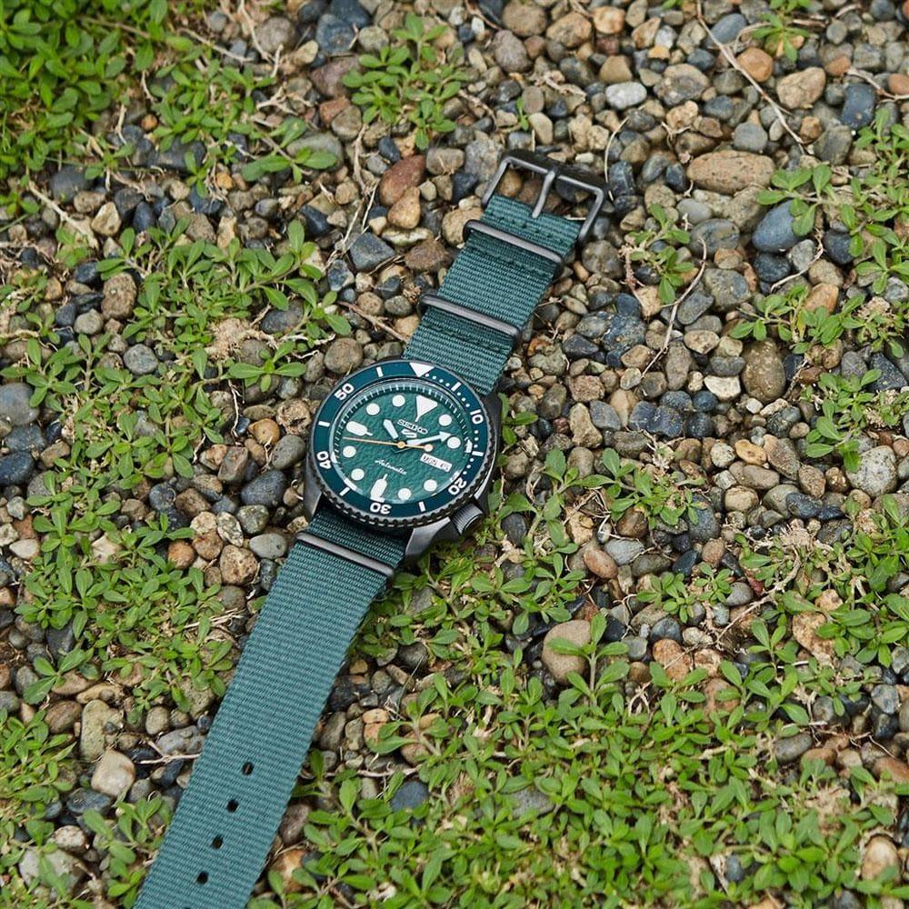 Seiko 5 Sports 100M Automatic Men's Watch Avocado All Green Nylon Strap SRPD77K1 - Prestige