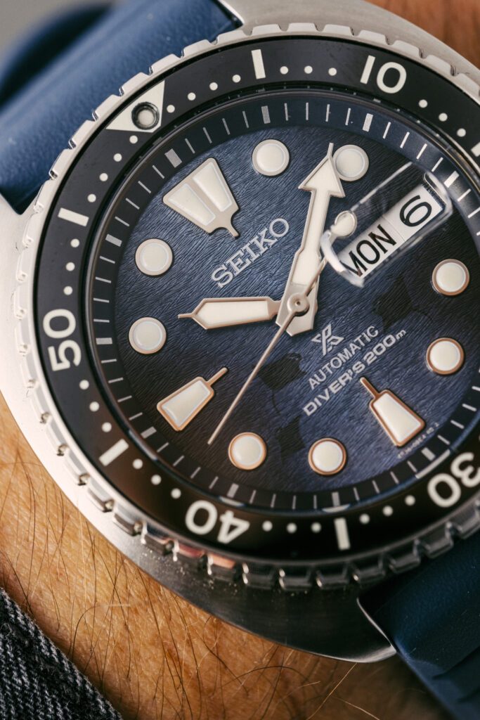 Seiko SE Save the Ocean Dark Manta Ray King Turtle Diver's Men's Rubber Strap Watch SRPF77K1 - Prestige