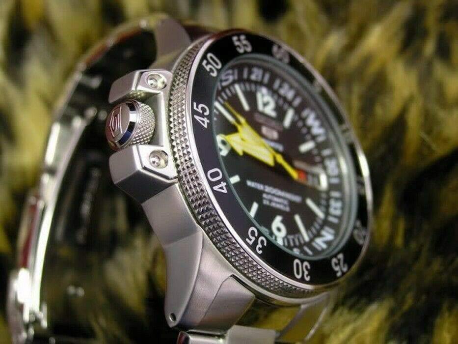 Seiko Map Meter Black Atlas/Land Shark 200M Men's Watch SKZ211K1 - Prestige